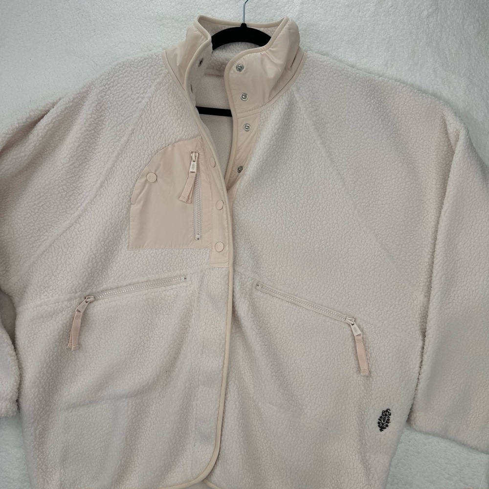 Free People X Hatch Hit the Slopes Maternity Jacket Cream Fleece Chest Pocket S - Picture 12 of 14